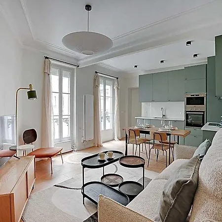 Hotel Authentic - 3br8p - Clignancourt 3*