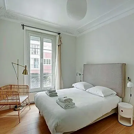 Authentic - 3br8p - Clignancourt 3*