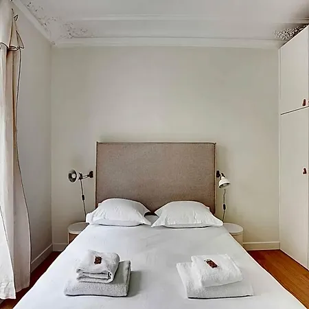 Authentic - 3br8p - Clignancourt