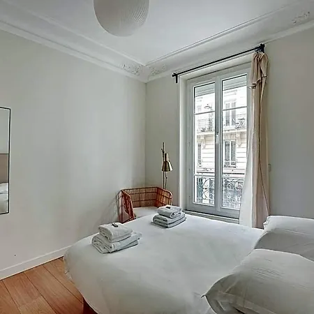 Authentic - 3br8p - Clignancourt Hotel 3*