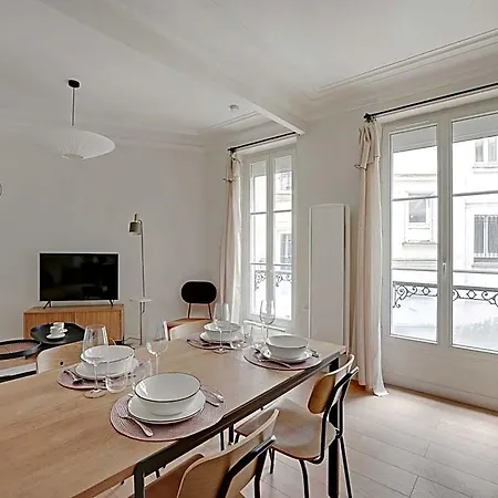 Authentic - 3br8p - Clignancourt Hotel 3*